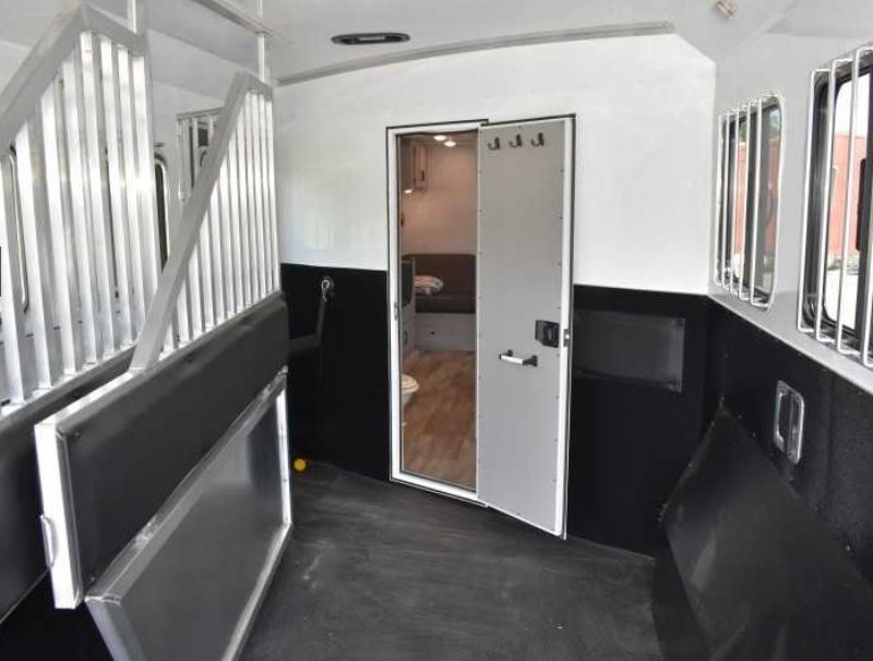 Used Horse Trailers for Sale