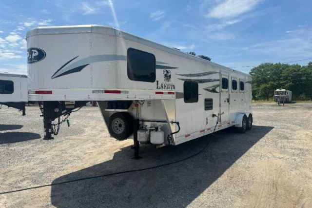 Used Horse Trailers for Sale