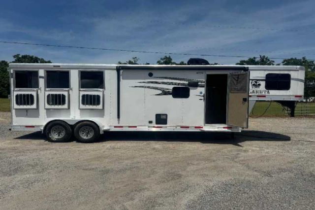 Used Horse Trailers for Sale