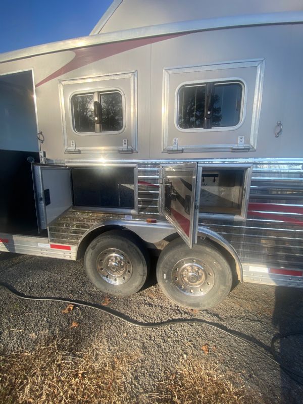 Used Horse Trailers for Sale