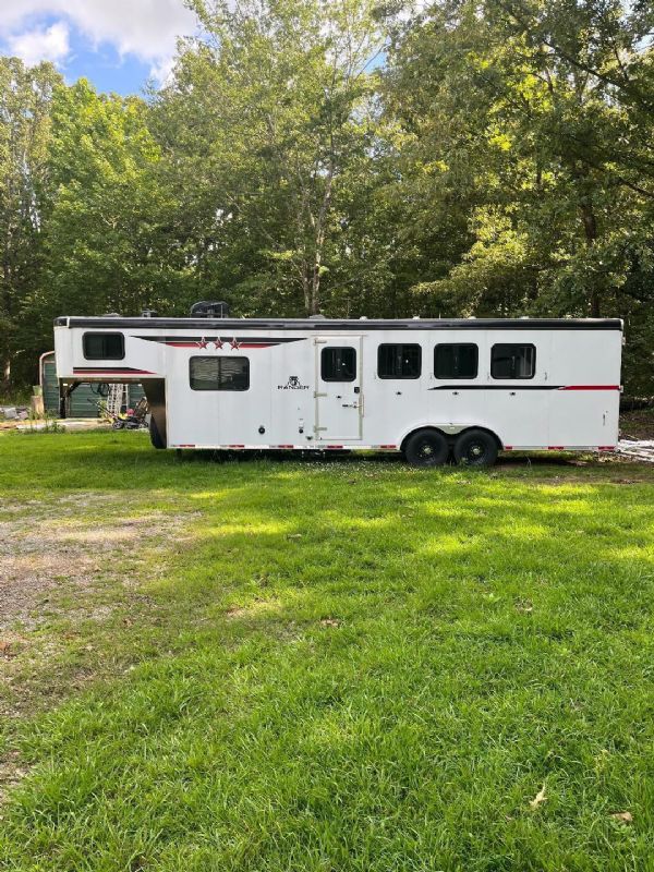 Used Horse Trailers for Sale