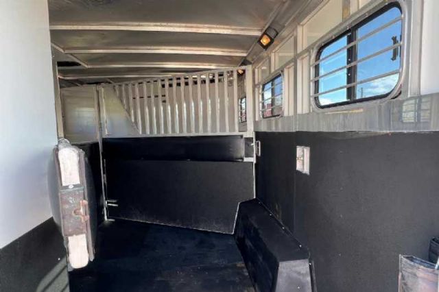 Used Horse Trailers for Sale