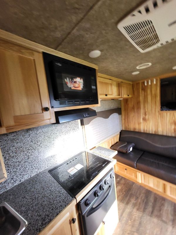 Used Horse Trailers for Sale