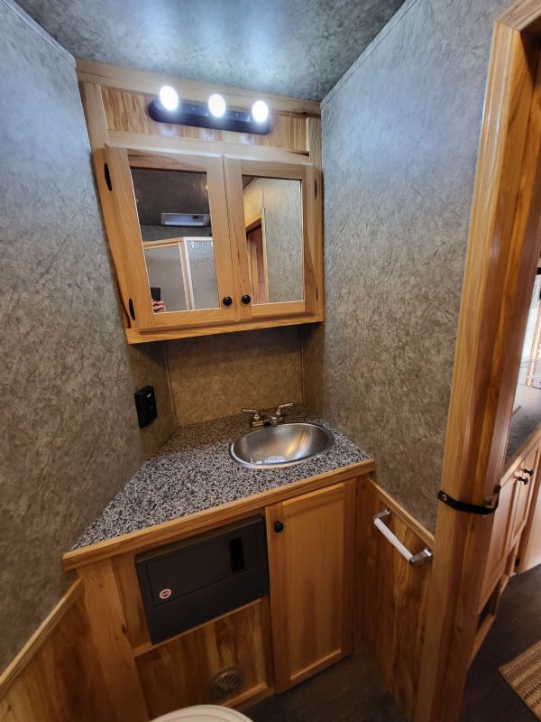 Used Horse Trailers for Sale