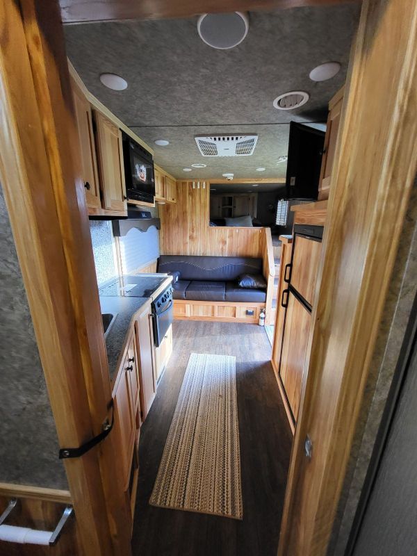 Used Horse Trailers for Sale