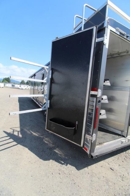 Used Horse Trailers for Sale