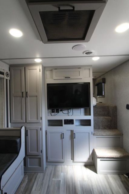 Used Horse Trailers for Sale