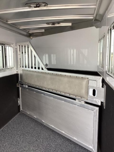 2025 Featherlite