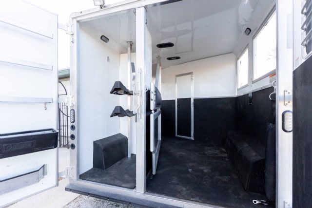 Used Horse Trailers for Sale