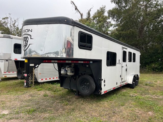 Used Horse Trailers for Sale