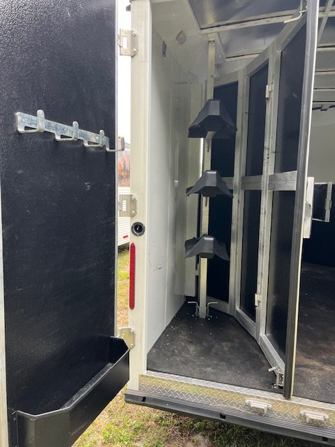 Used Horse Trailers for Sale