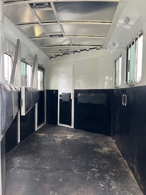 Used Horse Trailers for Sale