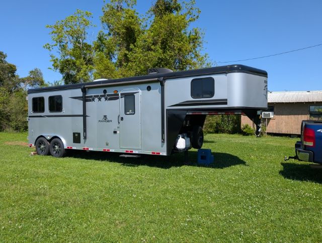 Used Horse Trailers for Sale
