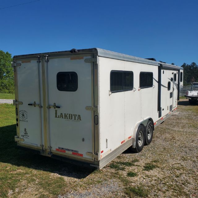 Used Horse Trailers for Sale