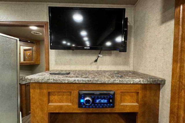 Used Horse Trailers for Sale
