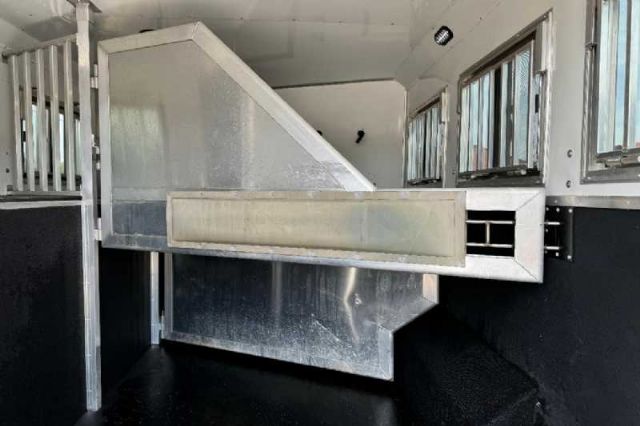Used Horse Trailers for Sale