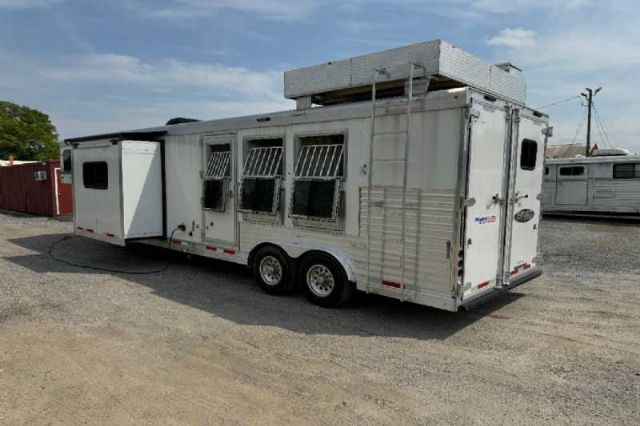 Used Horse Trailers for Sale