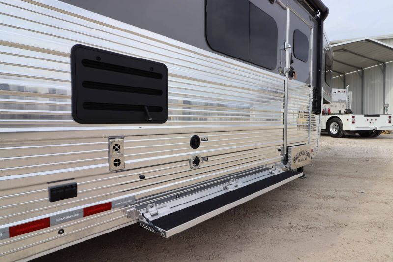 Trailer Image