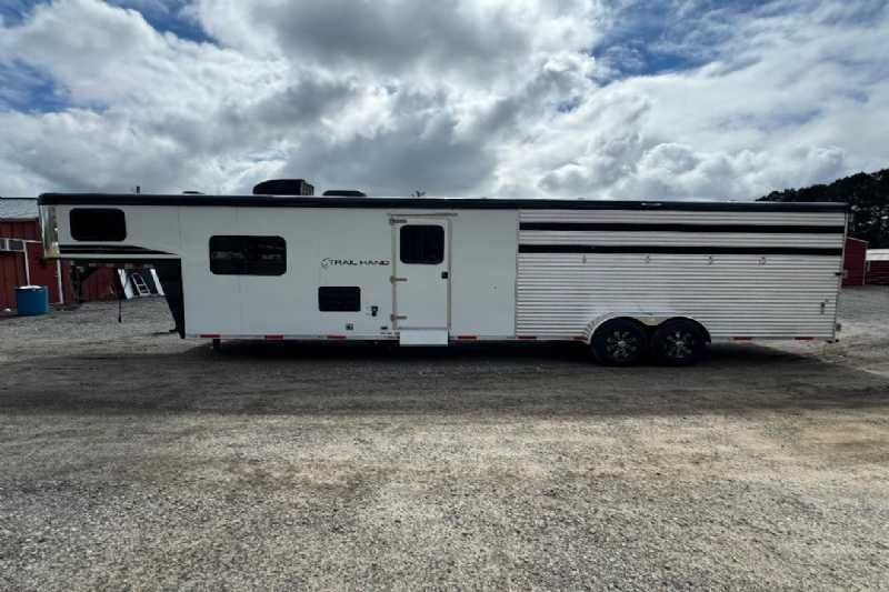 Used Horse Trailers for Sale
