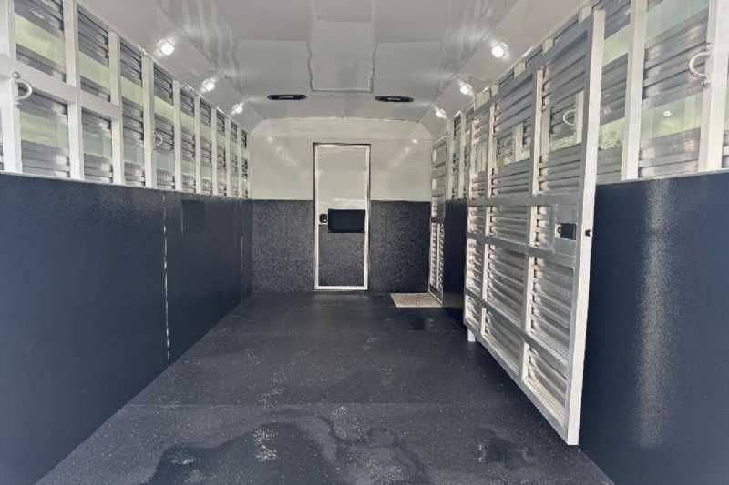 Used Horse Trailers for Sale