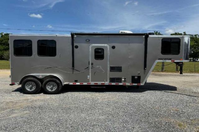 Used Horse Trailers for Sale