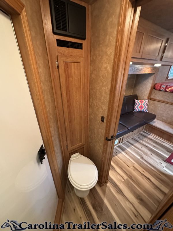 Used Horse Trailers for Sale