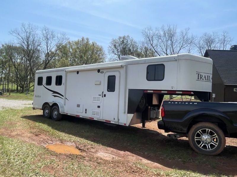 Used Horse Trailers for Sale