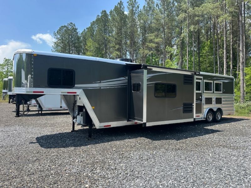 Used Horse Trailers for Sale