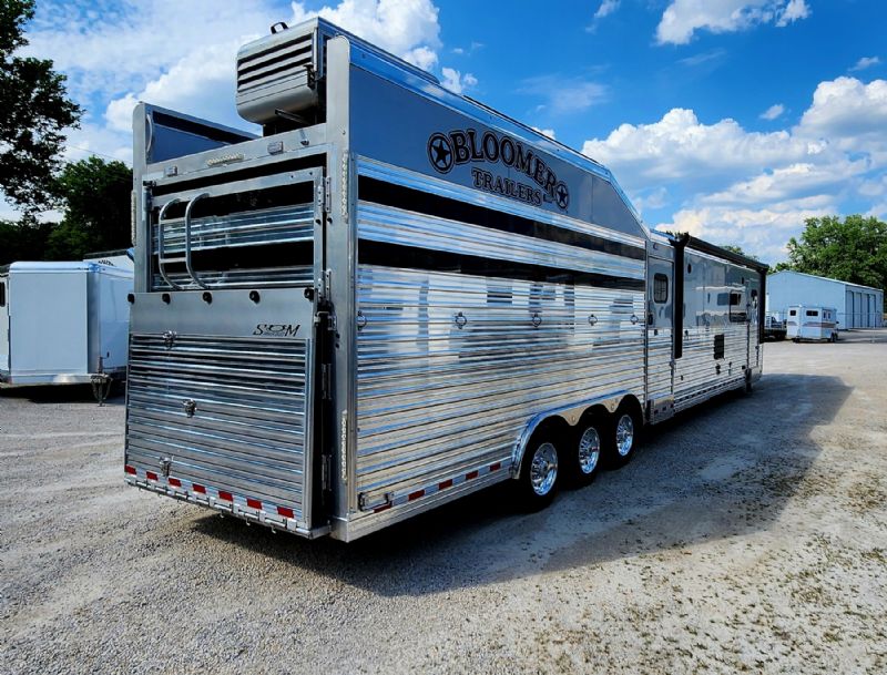 Used Horse Trailers for Sale