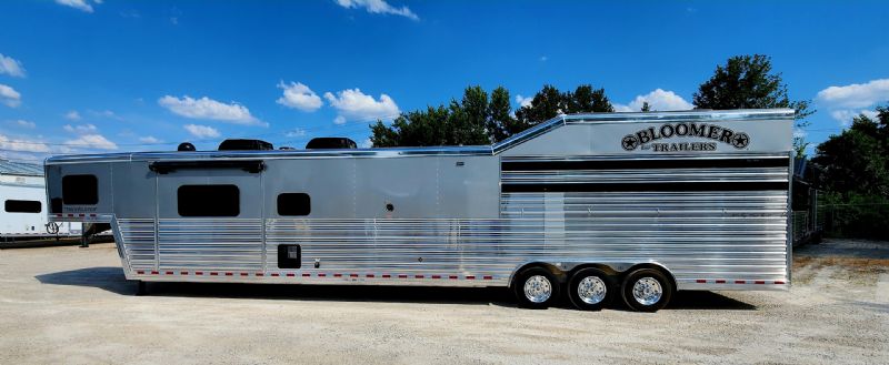 Used Horse Trailers for Sale