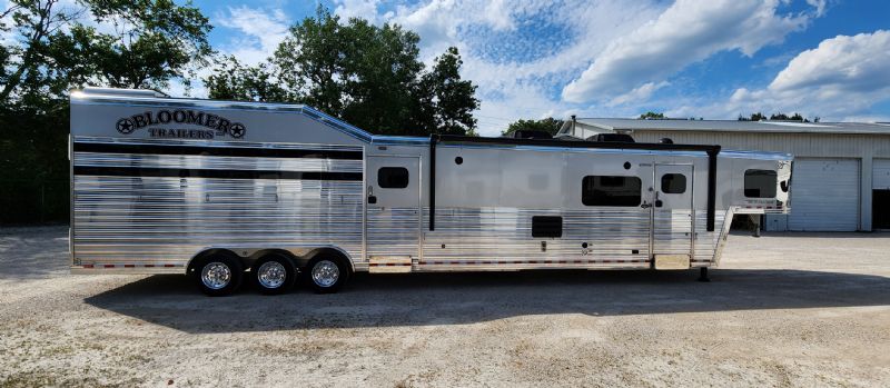 Used Horse Trailers for Sale