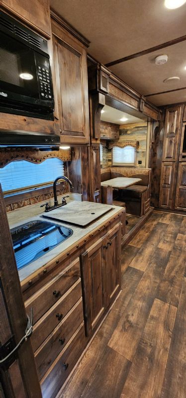 Used Horse Trailers for Sale