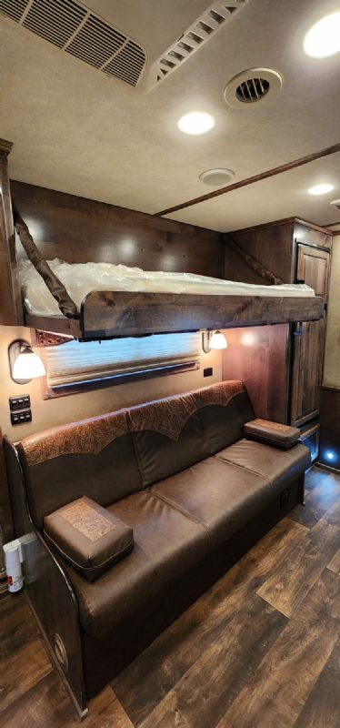 Used Horse Trailers for Sale