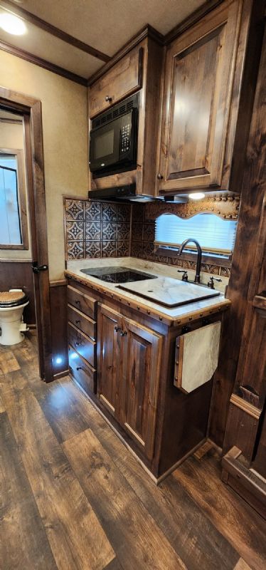 Used Horse Trailers for Sale