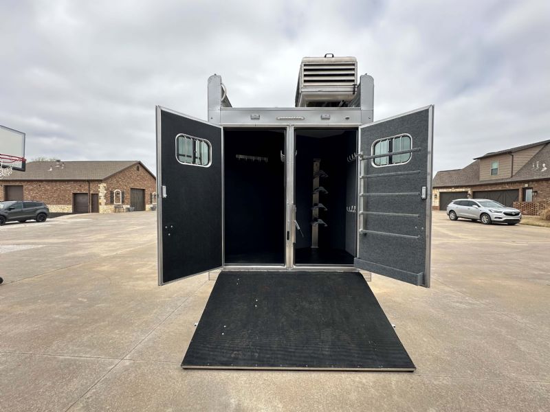 Used Horse Trailers for Sale