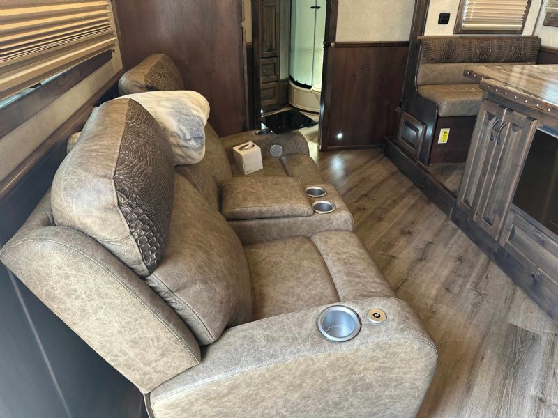 Used Horse Trailers for Sale