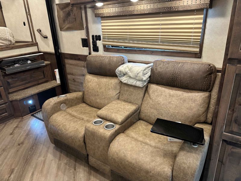 Used Horse Trailers for Sale