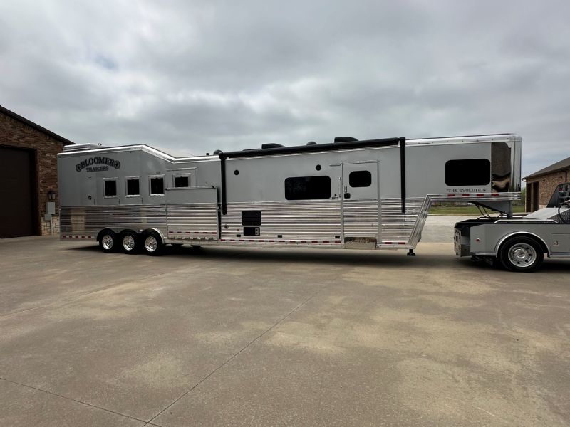 Used Horse Trailers for Sale