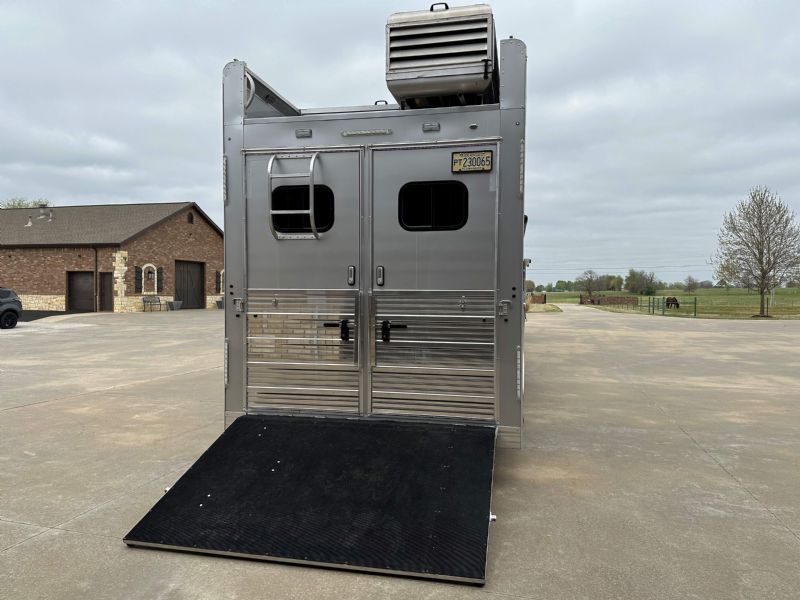 Used Horse Trailers for Sale
