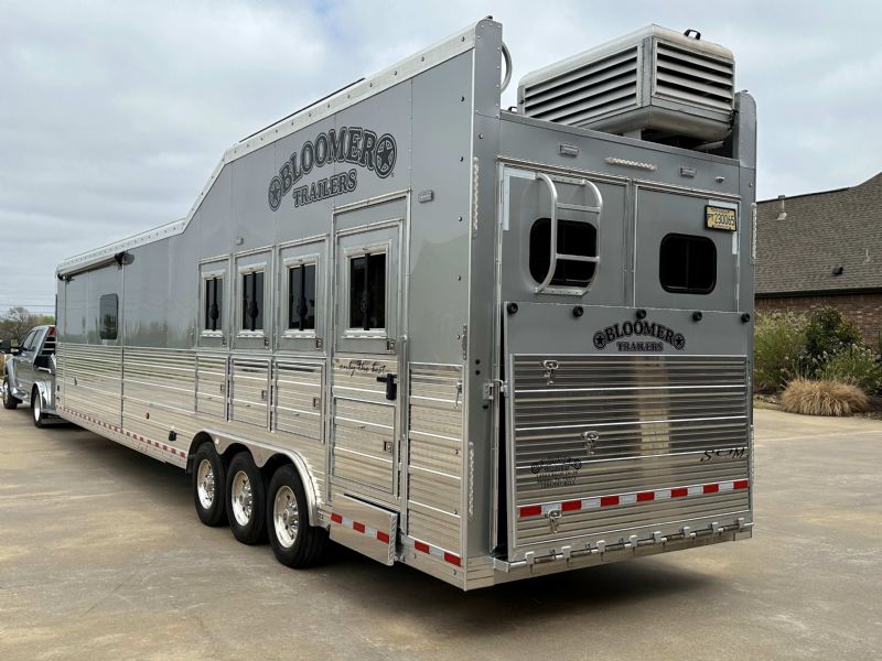 Used Horse Trailers for Sale