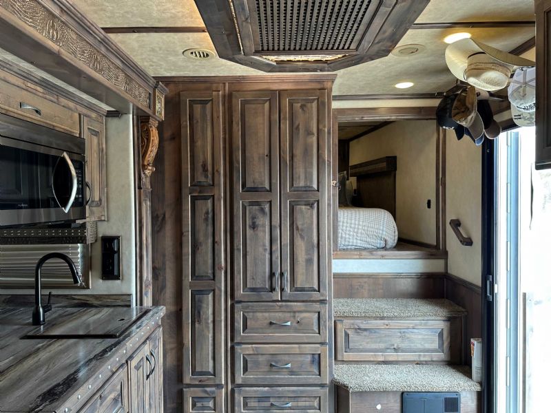 Used Horse Trailers for Sale