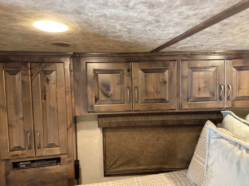 Used Horse Trailers for Sale