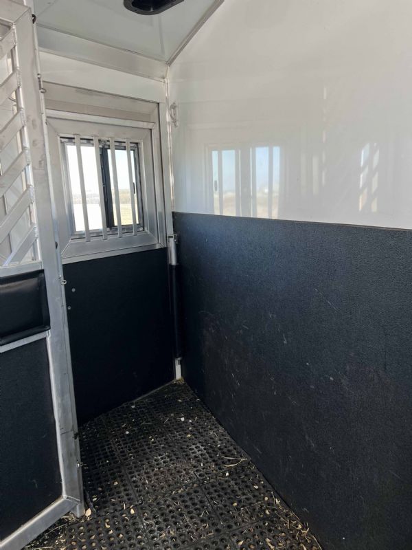 Used Horse Trailers for Sale