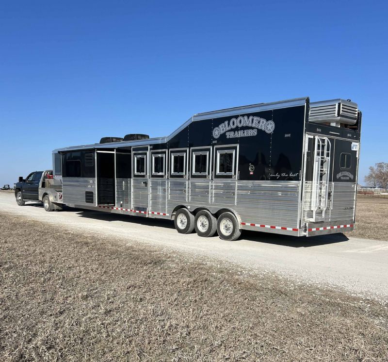 Used Horse Trailers for Sale