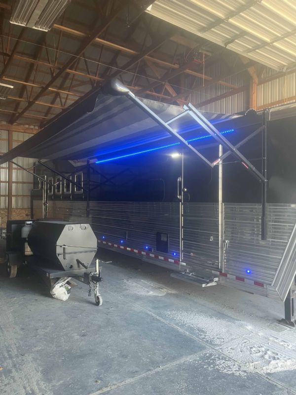 Used Horse Trailers for Sale