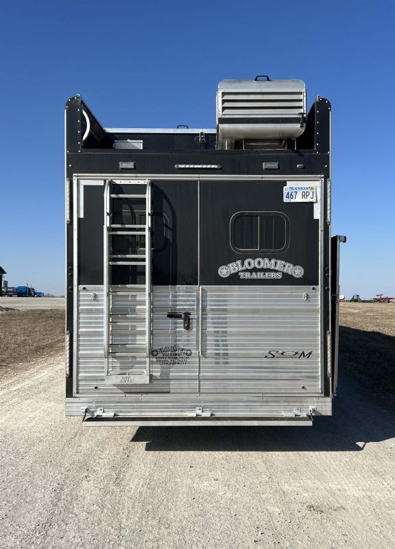 Used Horse Trailers for Sale