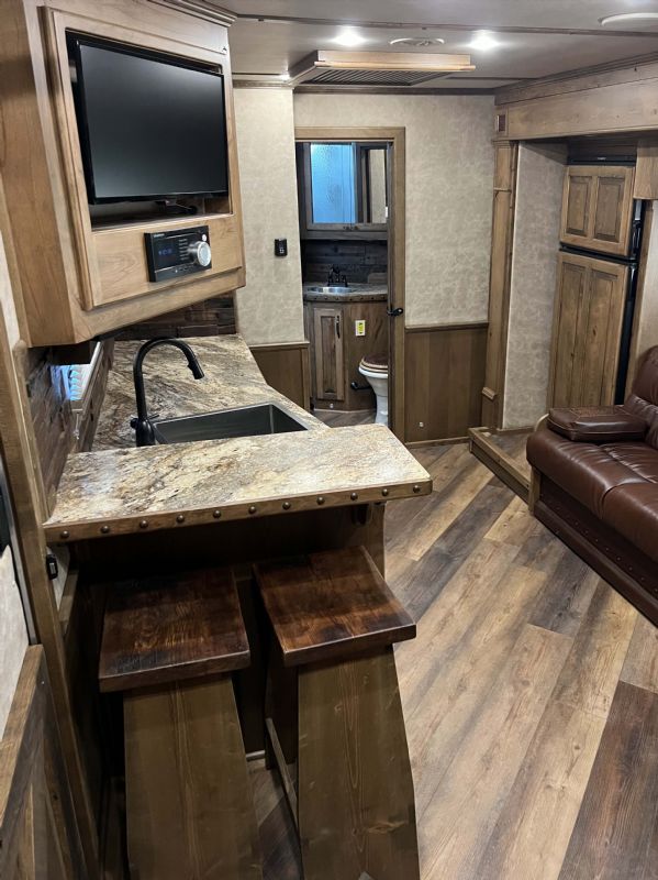 Used Horse Trailers for Sale