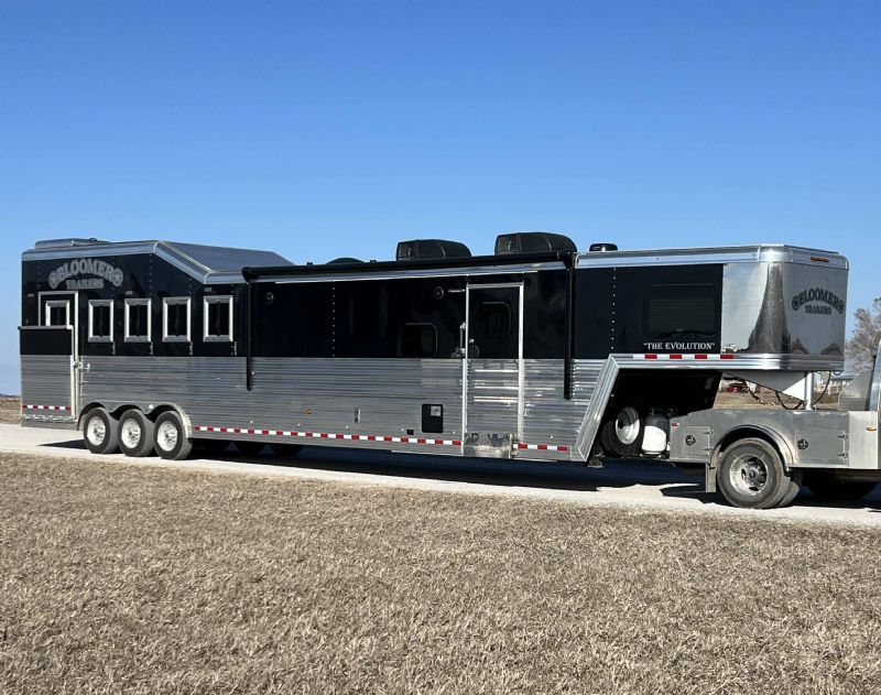 Used Horse Trailers for Sale
