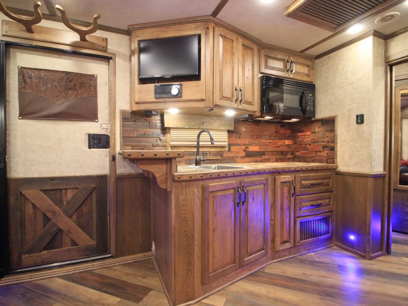 Used Horse Trailers for Sale
