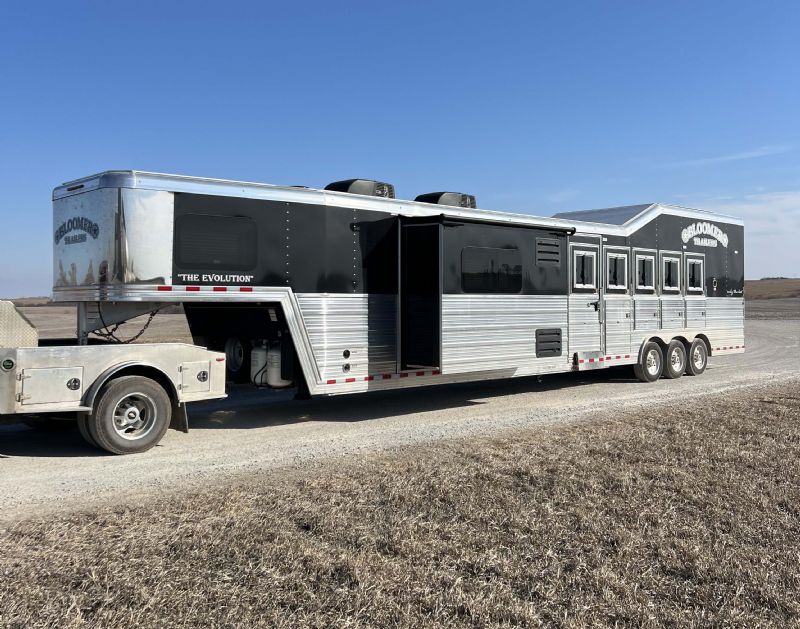 Used Horse Trailers for Sale